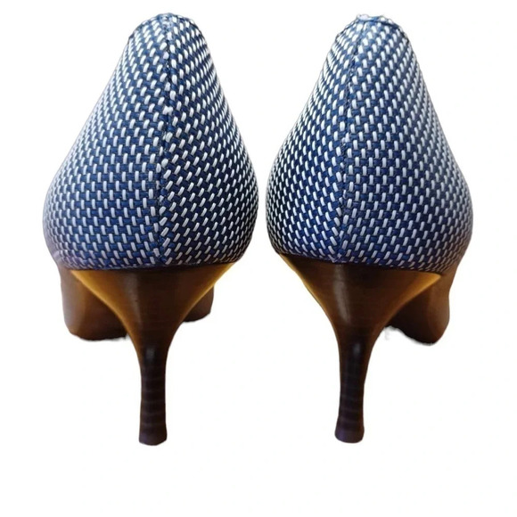 Charles Jourdan Textured Blue & Cream Kitten Heels Size 7.5 - Picture 7 of 10